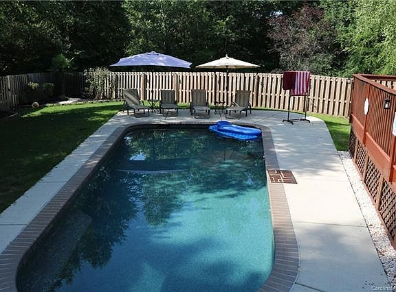5th image of 10589 Tintinhull Dr