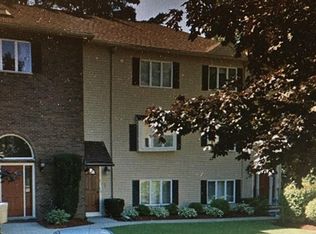 305 Salem St APT 311, Woburn, MA 01801