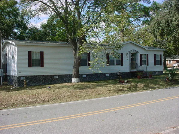 716 N Sheridan St, Fitzgerald, GA 31750