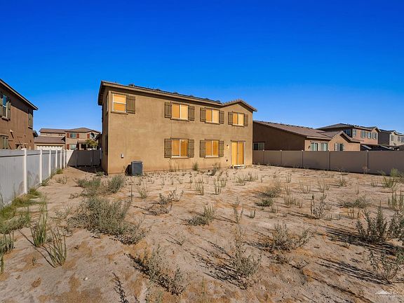 2nd image of 38309 Fuschia Ln