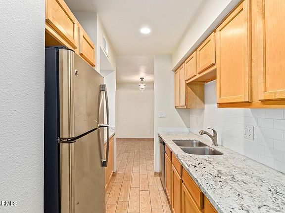 granite countertop kitchen