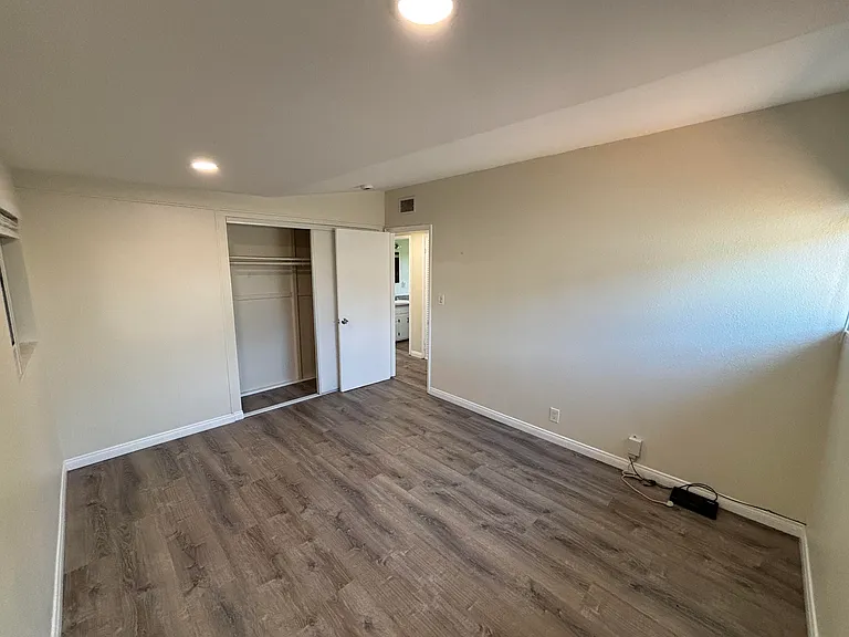238 S Gardenglen St — Photo 10