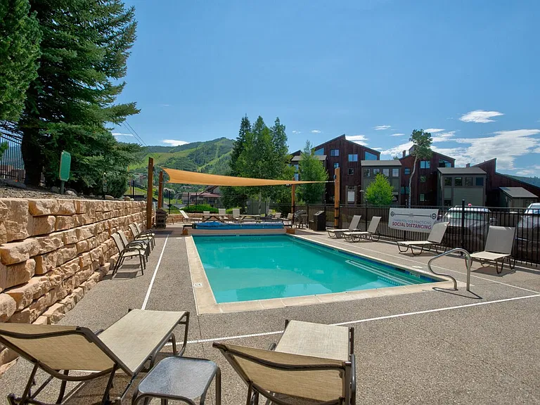 1550 Amble Dr #ID1564311P — Photo 24