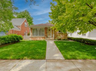8230 Kedvale Ave, Skokie, IL 60076