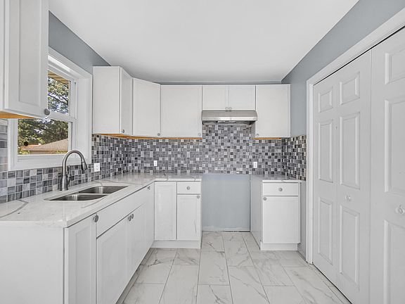 2nd image of 3320 New Mexico St