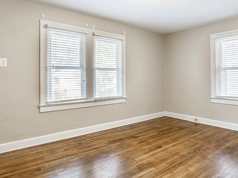 4327 N Park Ave — Photo 21