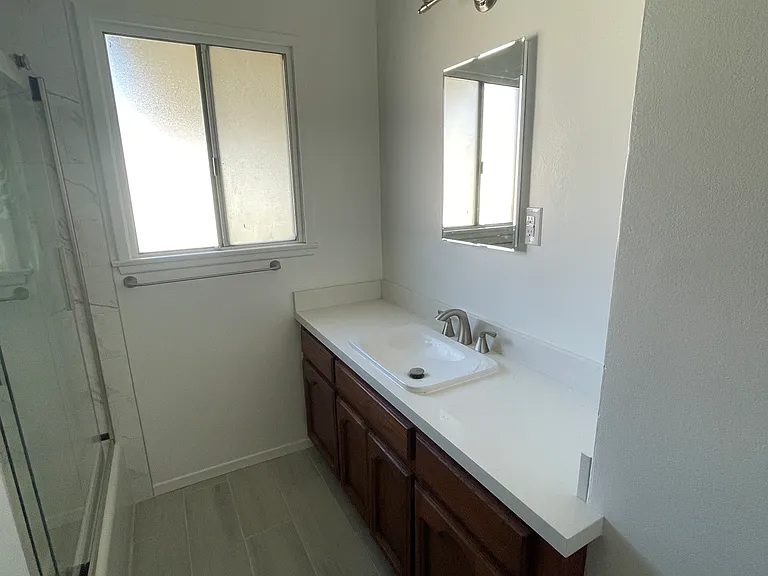 6048 Hardwick St — Photo 11