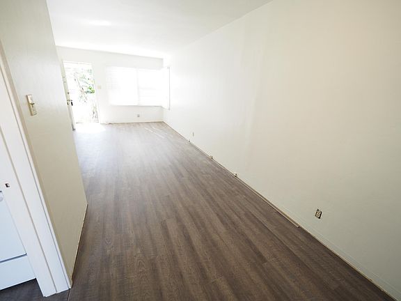 2nd image of 7906 Painter Ave #1/2