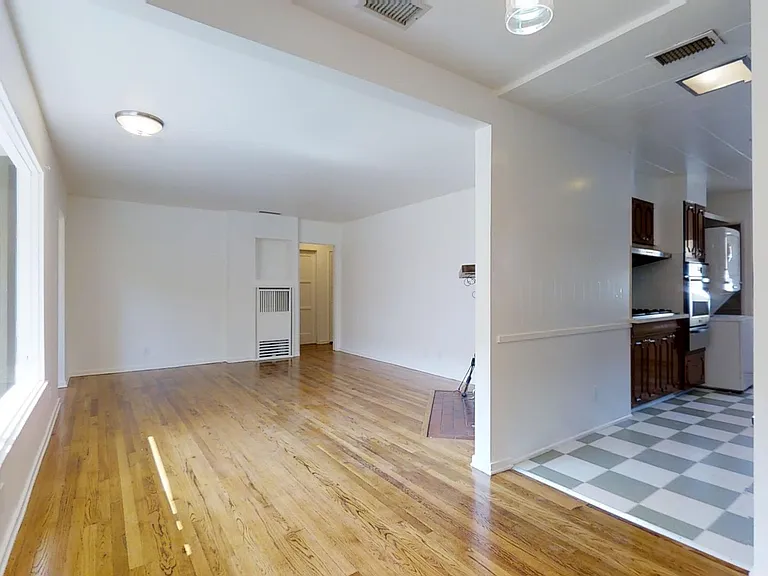 3758 Tuller Ave — Photo 7