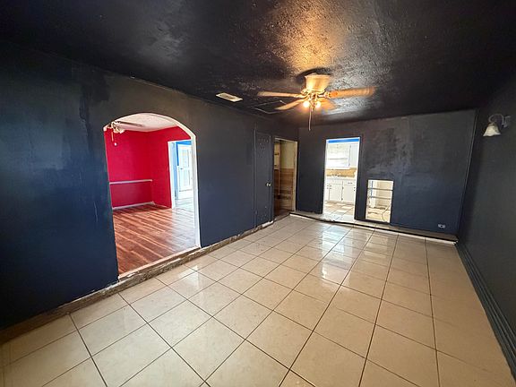 3rd image of 1407 W 25th St