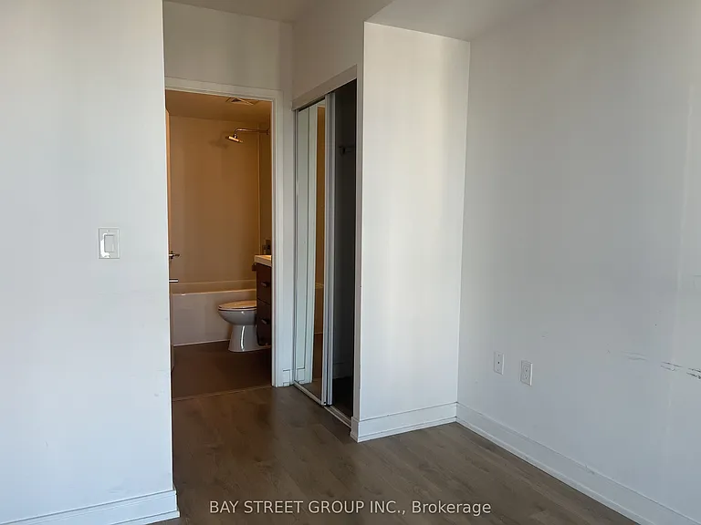 50 Wellesley St E #2906 — Photo 11