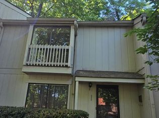 325 Lamplighter Cir, Winston Salem, NC 27104