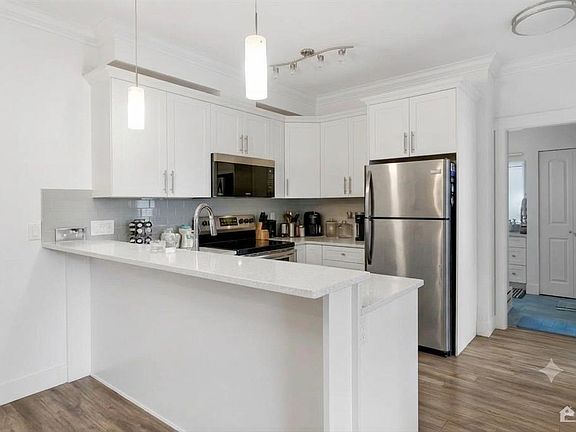 5th image of 8183 121a St #320
