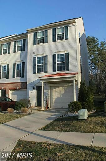 1st image of 809 Croggan Cres