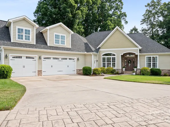 2575 Shanklin Ln, Denver, NC 28037