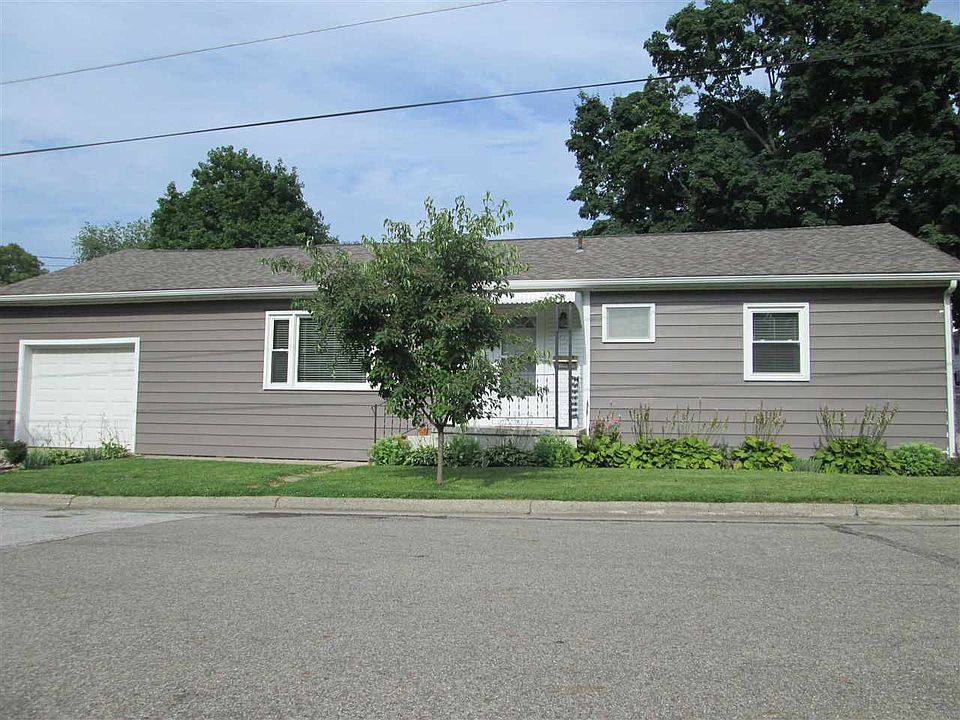 1st image of 125 Conlogue Ave