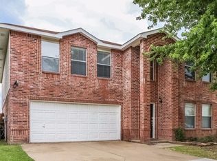 3135 Teodoro Dr, Grand Prairie, TX 75052
