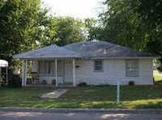 110 S B St, Davis, OK 73030