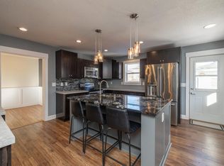 2281 Shawnee Dr, North Saint Paul, MN 55109