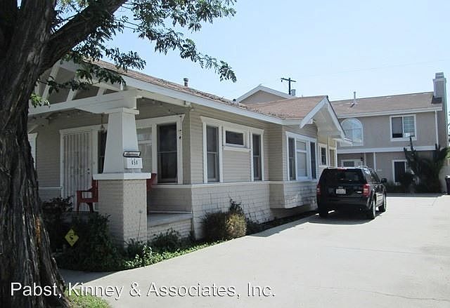 2nd image of 848 Molino Ave