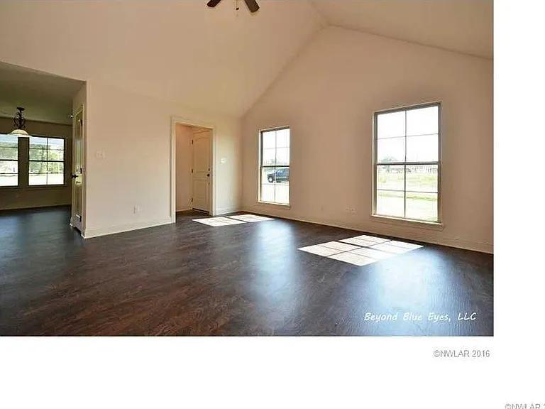 503 Oak Ridge Dr — Photo 1