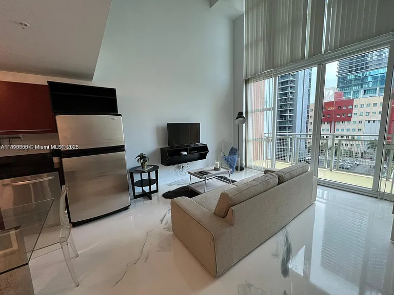 244 Biscayne Blvd #643 — Photo 8
