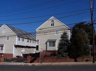 168 1/2 W Main St, Stamford, NY 12167