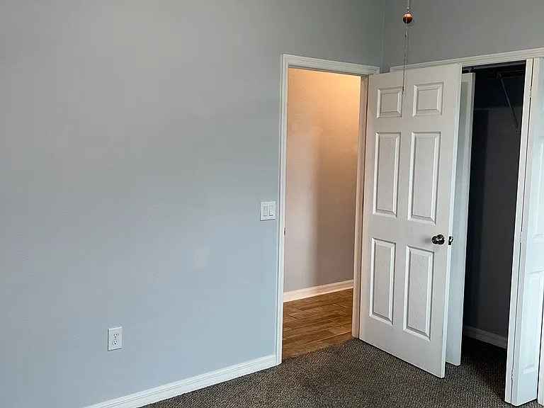 567 Viceroy Ct — Photo 18