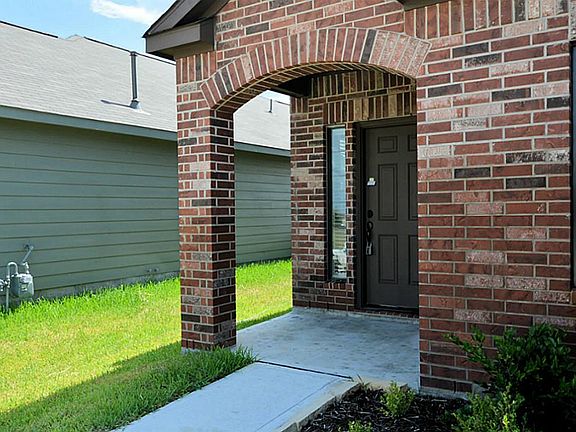 2nd image of 5643 Round Robin Dr
