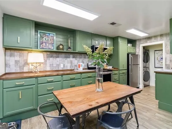 104 Granville Ct Unit 104, Atlanta, GA 30328