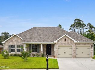 5867 Windmill St, Ocean Springs, MS 39564