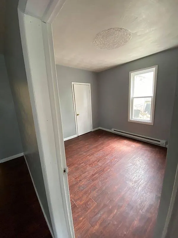 1 bed, 1.0 bath, 900 sqft, $925 — Photo 3