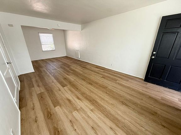 4th image of 2026 Magnolia Ave APT 5