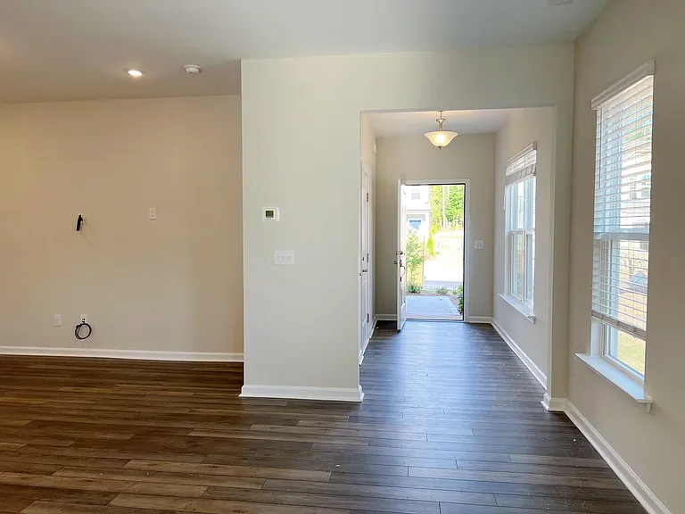 1508 Smoky Mountains St — Photo 4