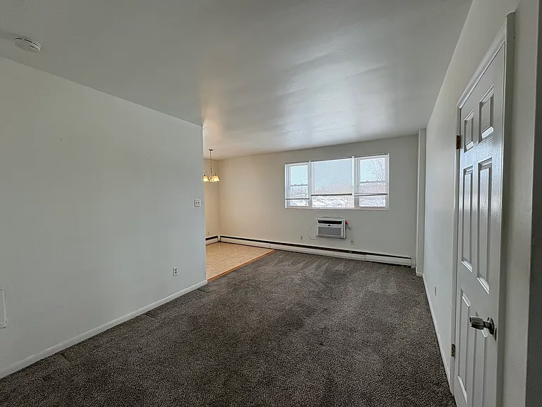 1029 Broadway #3 — Photo 2