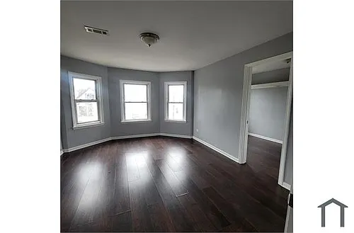 9721 S Avenue L #3 Photo 1