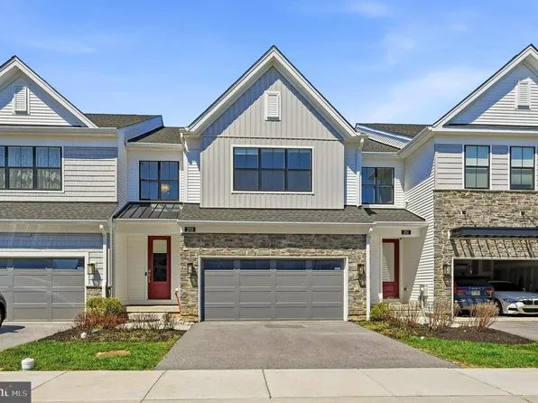 253 Iris Ln, Chester Springs, PA 19425
