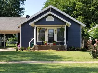 915 Center St, Alva, OK 73717