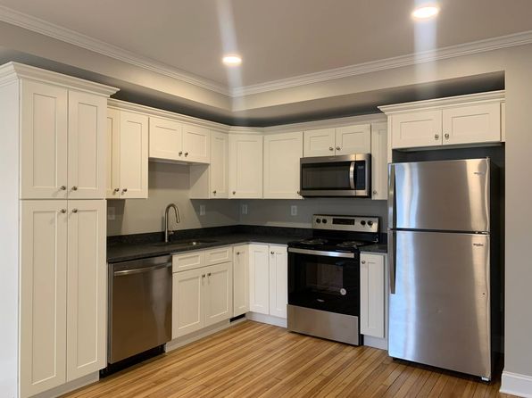 10 Richmond St #1
