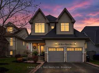 40 Grand Poplar Ln, Wasaga Beach, ON L9Z 0E2