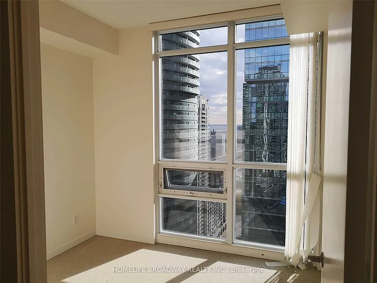 65 Bremner Blvd #2602 — Photo 7