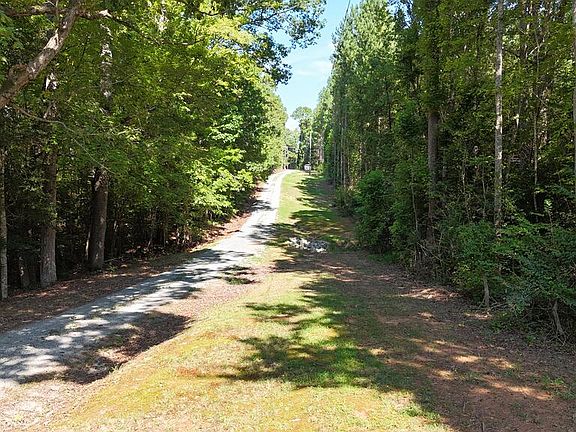 3rd image of 3650 Nellie Jones Rd