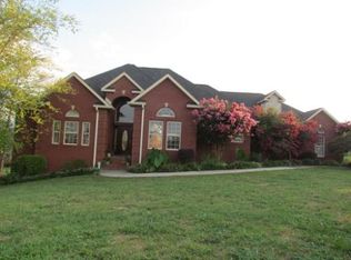 3805 Crescent Ridge Ct, Maryville, TN 37804