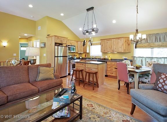 3rd image of 26388 W Prospect Ave