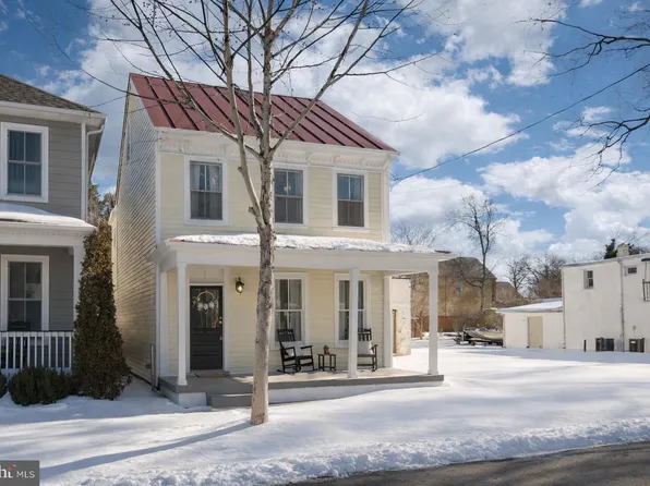 1315 Charles St, Fredericksburg, VA 22401