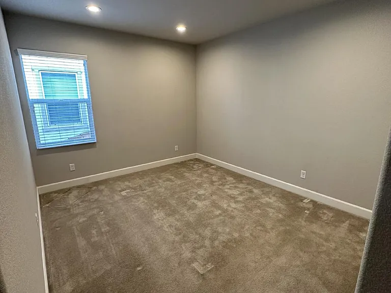 5049 Verona Dr — Photo 26