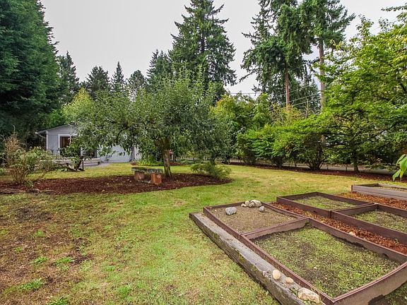 4th image of 7560 124th Pl NE