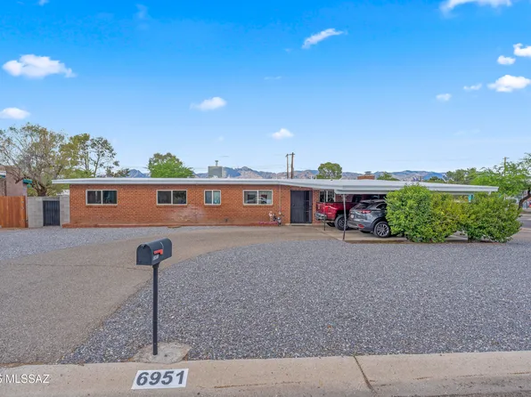 6951 E 1st St, Tucson, AZ 85710