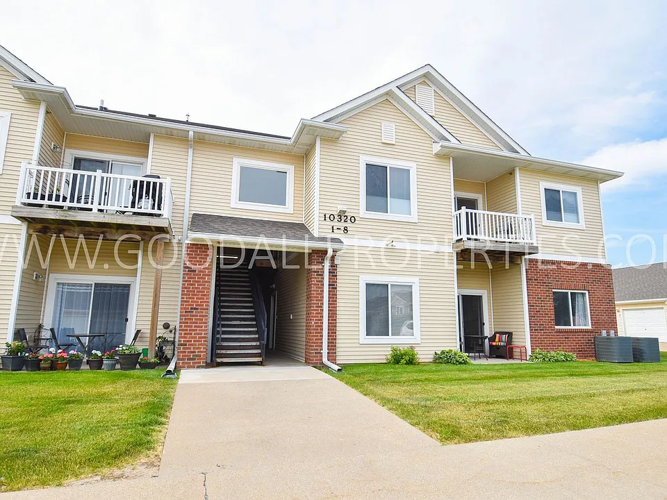 10320 Norfolk Dr #4