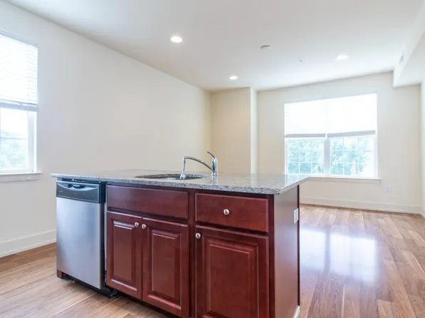 695 W Berks St #3, Philadelphia, PA 19122